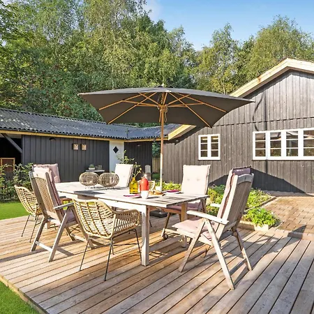 Ferienhaus Gorgeous In With Kitchen *