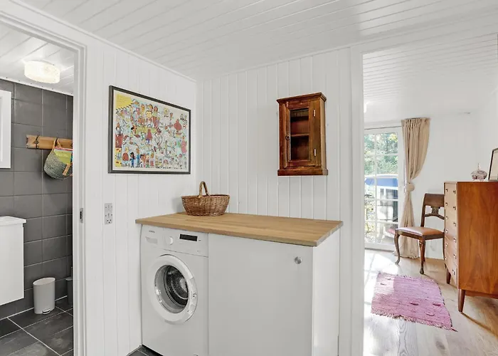 Gorgeous In With Kitchen * Ansager